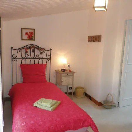 Au Clos De Launay D'hotes בית הארחה 3*