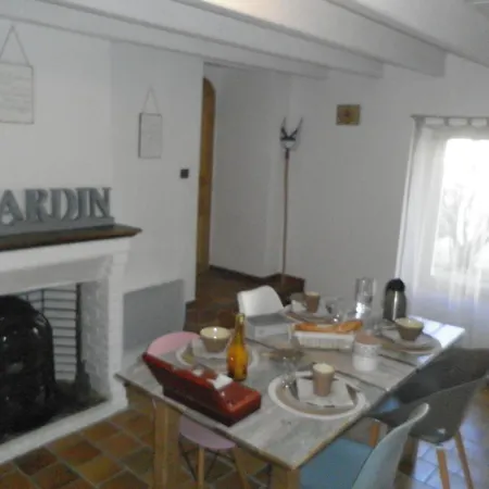 Au Clos De Launay D'hotes Le Cellier