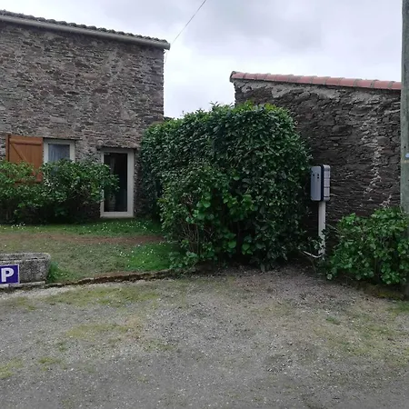 Au Clos De Launay D'hotes