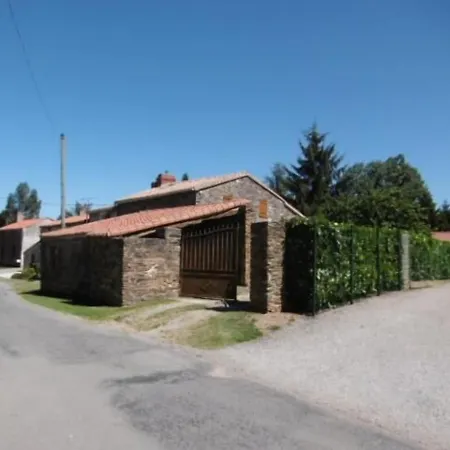 Au Clos De Launay D'hotes Le Cellier