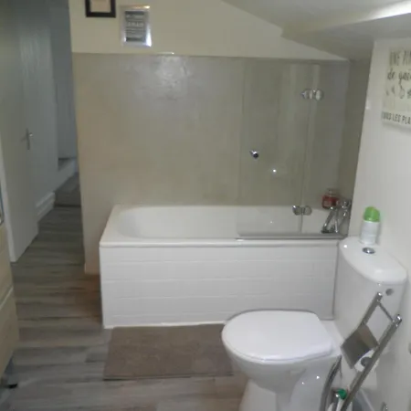 Au Clos De Launay D'hotes בית הארחה 3*