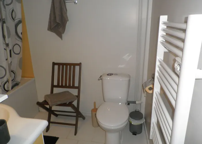 Au Clos De Launay D'hotes 3*