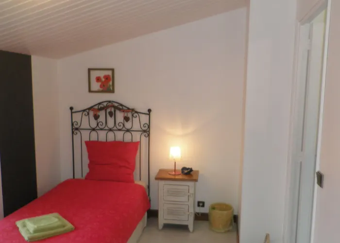 Au Clos De Launay D'hotes 3*