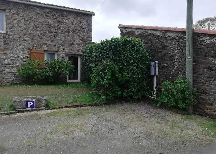 Au Clos De Launay D'hotes